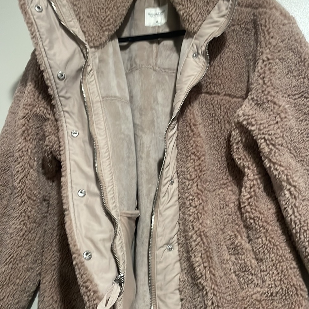 Jacket - Picture 3 of 4